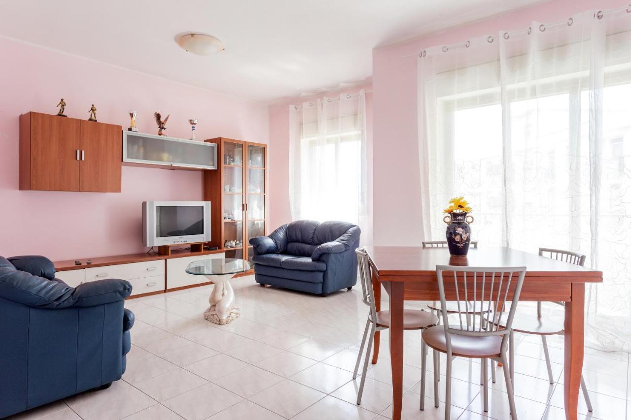 Casa Simona Apartment คาตาเนีย ภายนอก รูปภาพ
